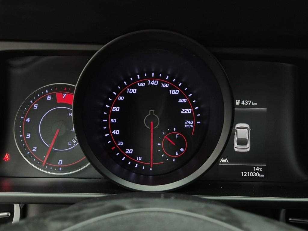 HYUNDAI Avante - Vista 6