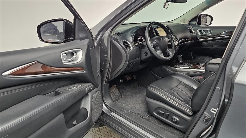 Infiniti QX - Vista 11