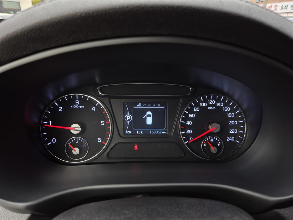 KIA Sorento - Vista 12