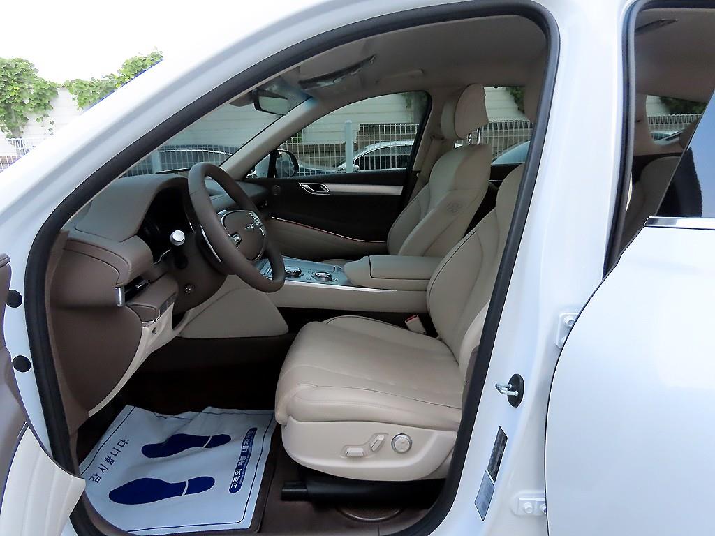 Genesis GV80 - Vista 5