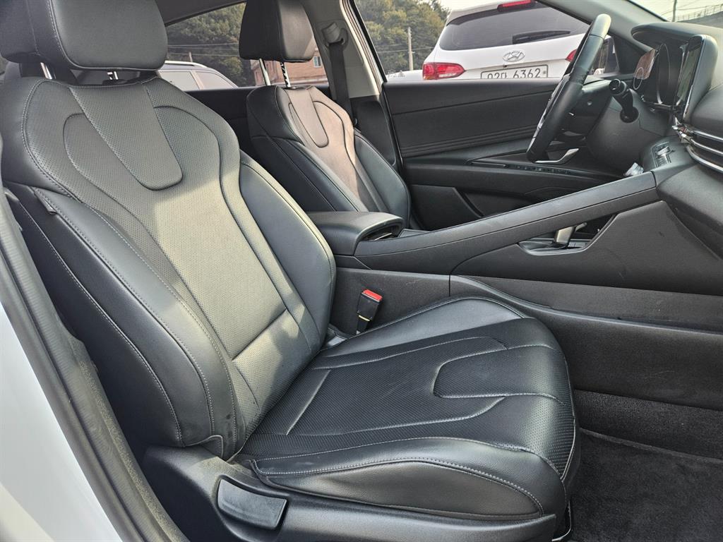 HYUNDAI Avante 2021 Blanco - Importación desde Corea - HF Imports Iquique - Foto 14