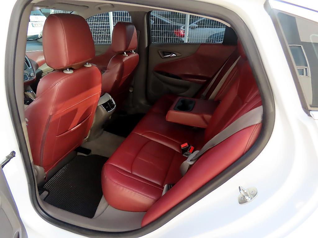 Chevrolet Malibu - Vista 6