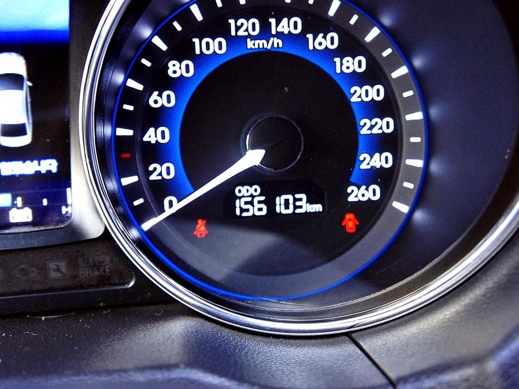 HYUNDAI Sonata 2012 Blanco - Importación desde Corea - HF Imports Iquique - Foto 9