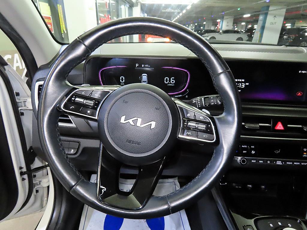 KIA Seltos - Vista 8