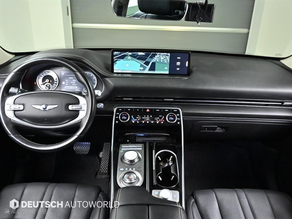 Genesis GV80 - Vista 7