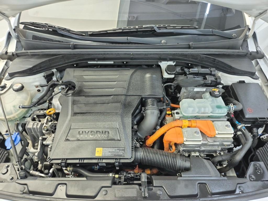 HYUNDAI Ioniq - Vista 5