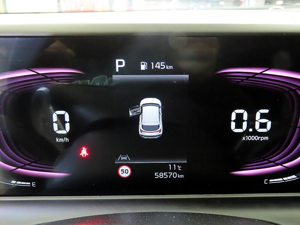 KIA Seltos - Vista 9