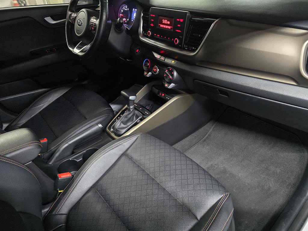 KIA Stonic 2019 Blanco - Importación desde Corea - HF Imports Iquique - Foto 15