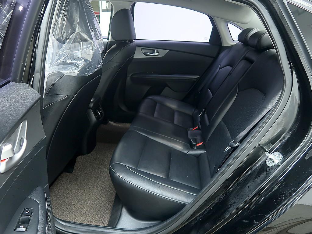 KIA K3 2019 Negro - Importación desde Corea - HF Imports Iquique - Foto 12