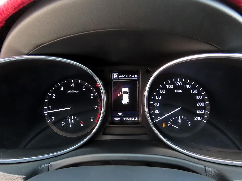 HYUNDAI Maxcruz - Vista 10