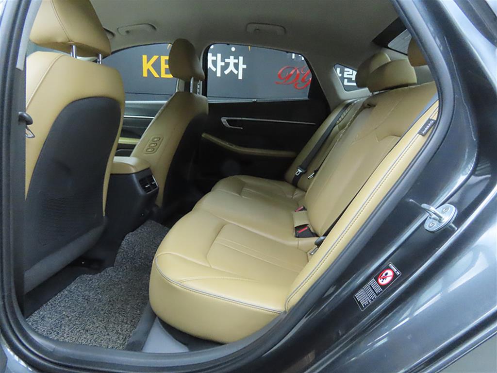 HYUNDAI Sonata - Vista 6