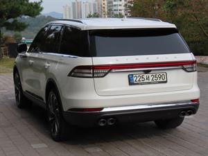 Lincoln Aviator - Vista 8