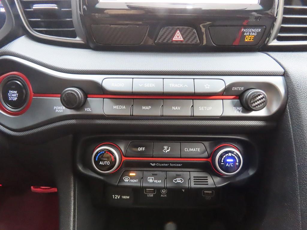 HYUNDAI Veloster - Vista 12