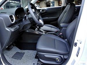 HYUNDAI Venue - Vista 10