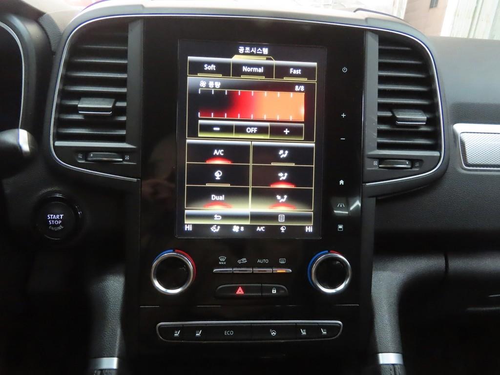 SAMSUNG QM6 - Vista 12