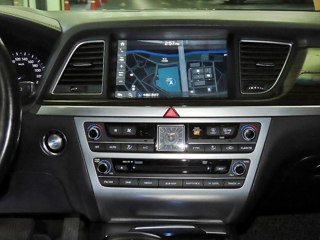 Genesis G80 - Vista 10