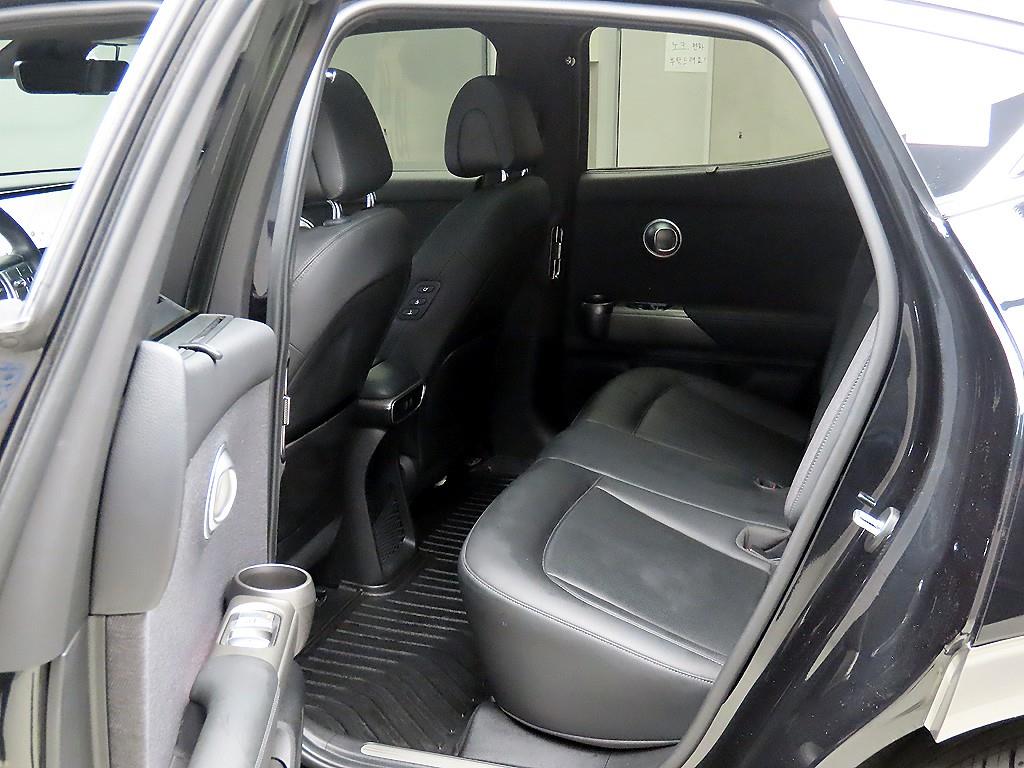 Genesis GV60 - Vista 6