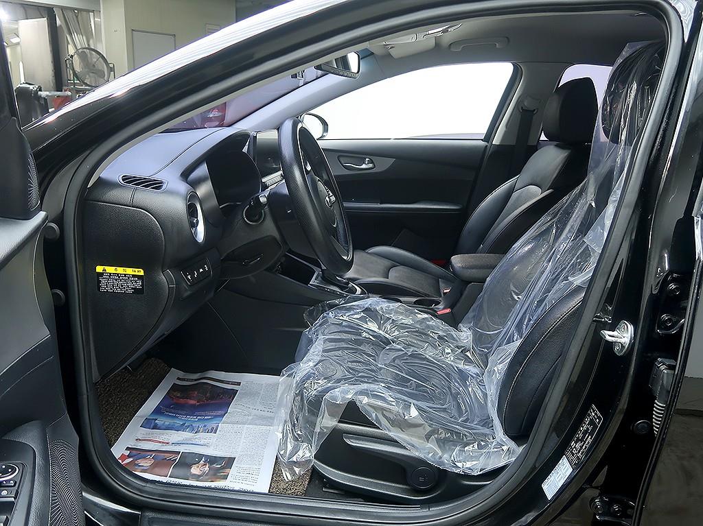 KIA K3 2019 Negro - Importación desde Corea - HF Imports Iquique - Foto 11