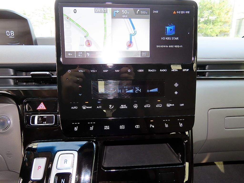 HYUNDAI Staria - Vista 10