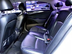 HYUNDAI Sonata - Vista 12