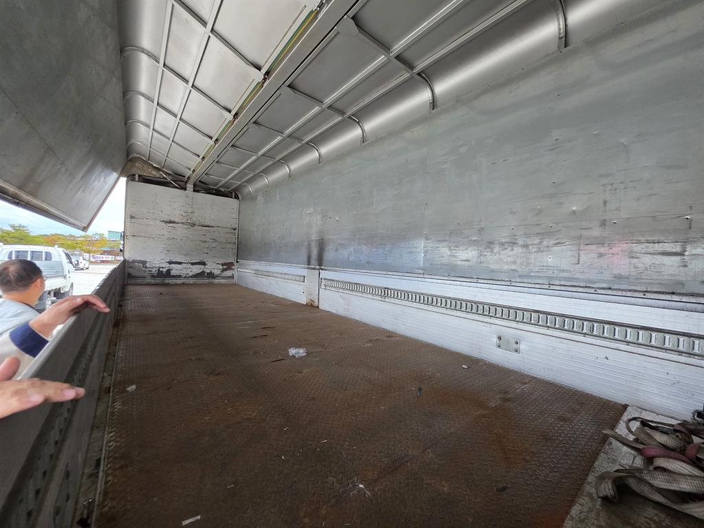 medium and large cargo truck 2012 Blanco - Importación desde Corea - HF Imports Iquique - Foto 15