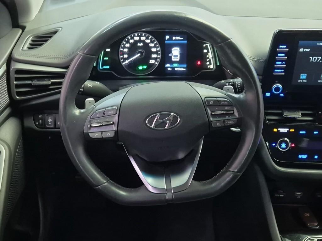 HYUNDAI Ioniq - Vista 9