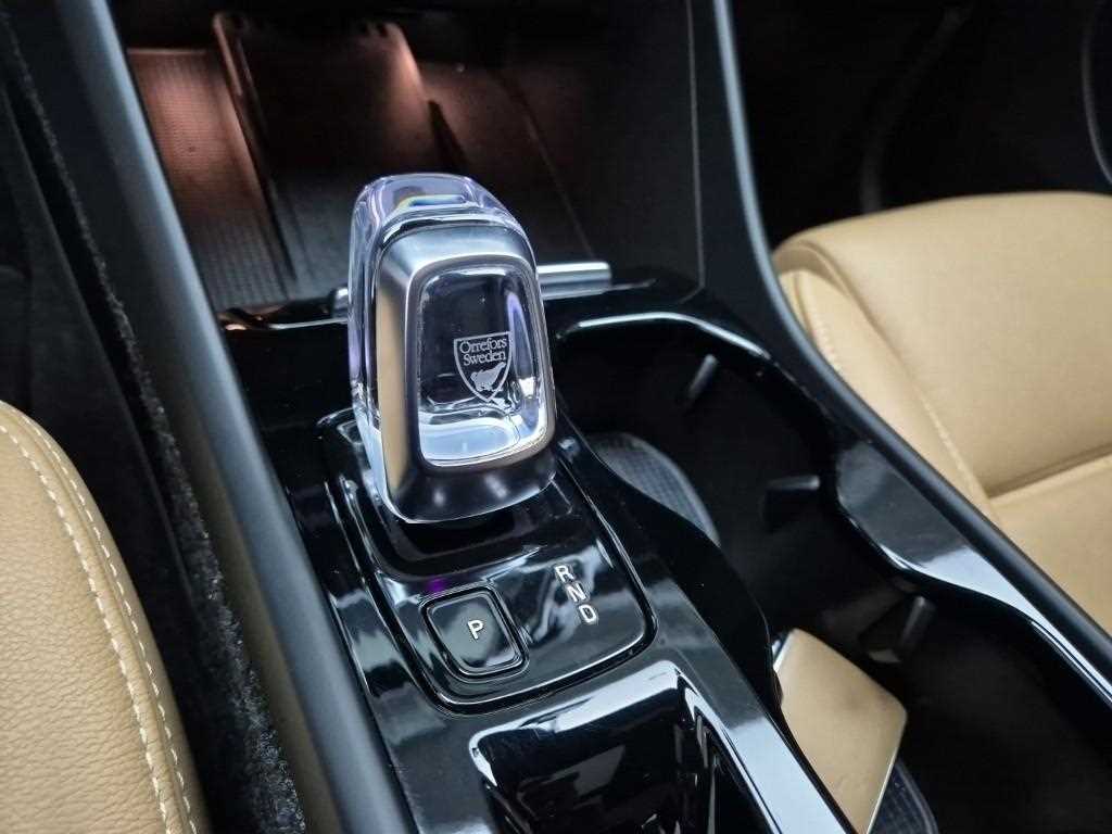 Volvo XC40 - Vista 8