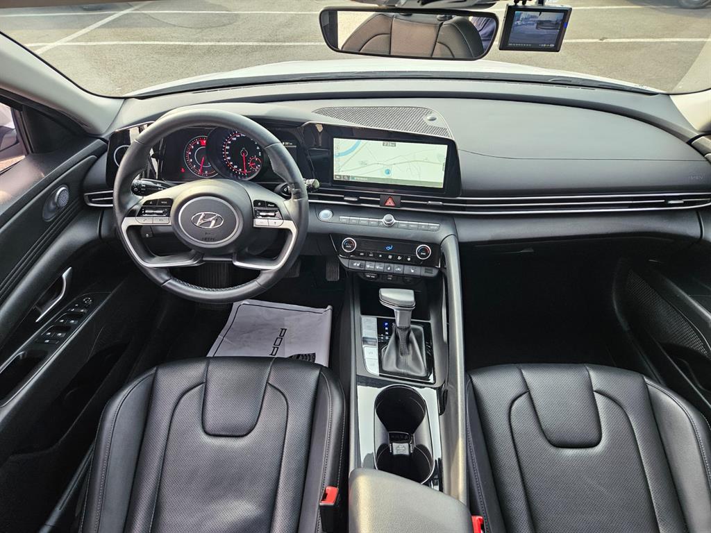 HYUNDAI Avante - Vista 7