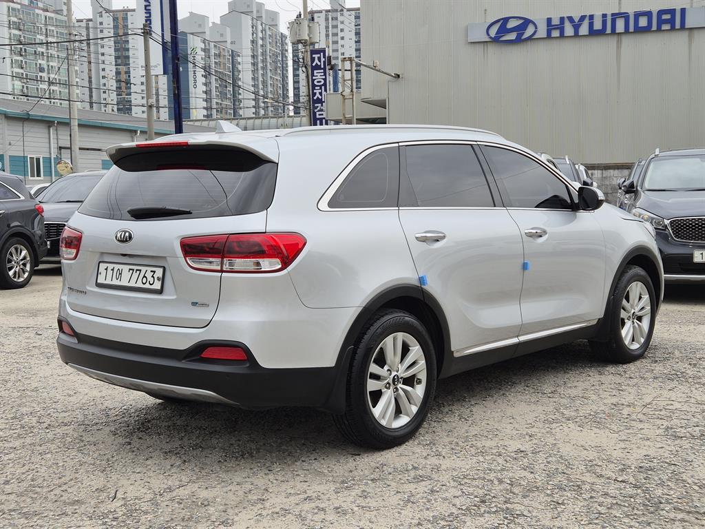KIA Sorento - Vista 4