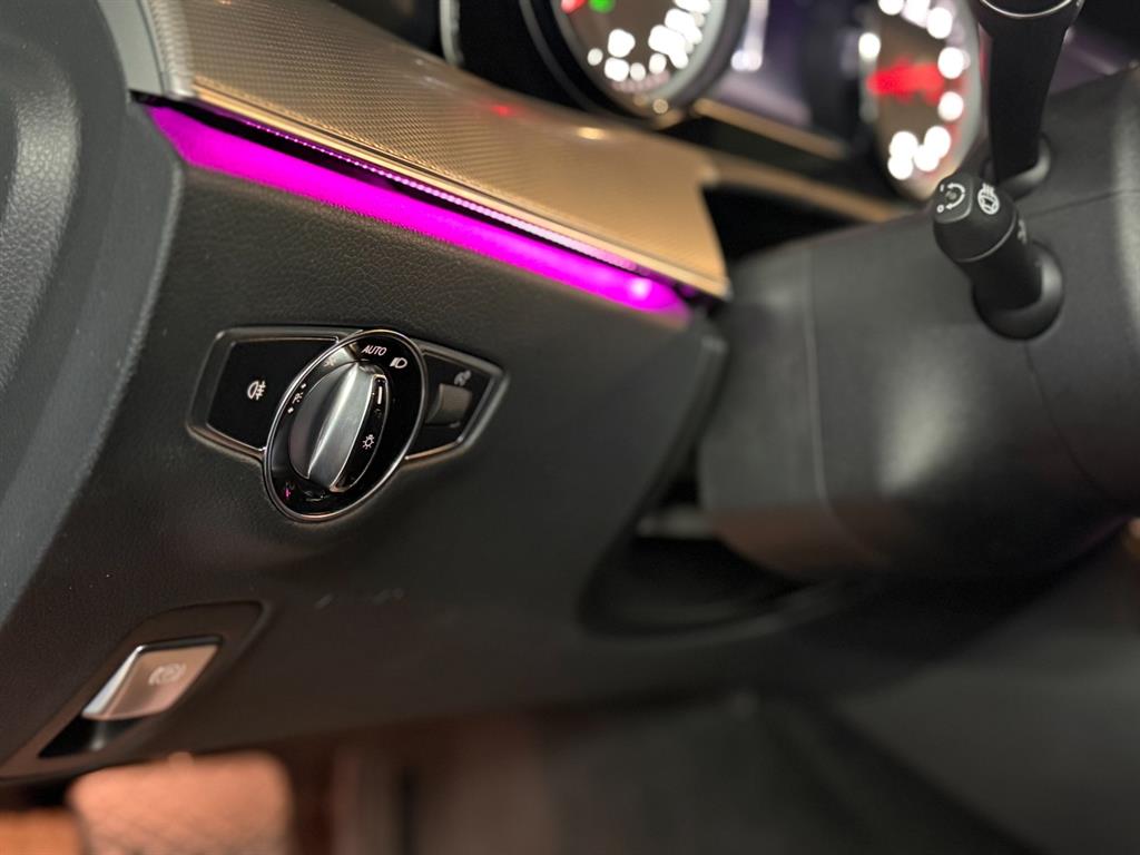 Mercedes Benz E class - Vista 7