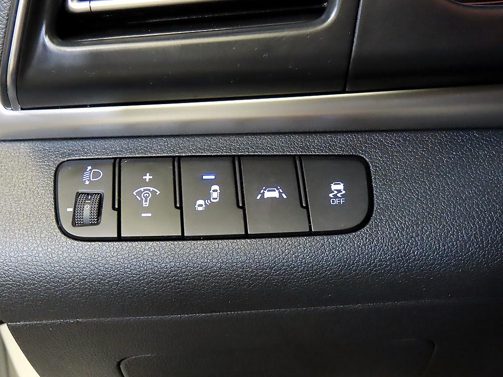 HYUNDAI Avante 2020 Blanco - Importación desde Corea - HF Imports Iquique - Foto 14