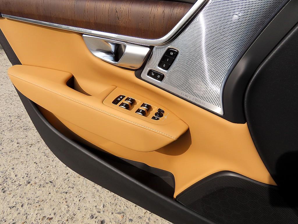 Volvo S90 - Vista 12