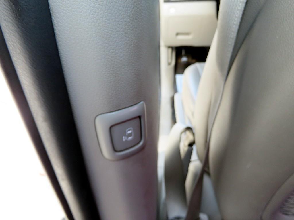 KIA Carnival 2016 Blanco - Importación desde Corea - HF Imports Iquique - Foto 18