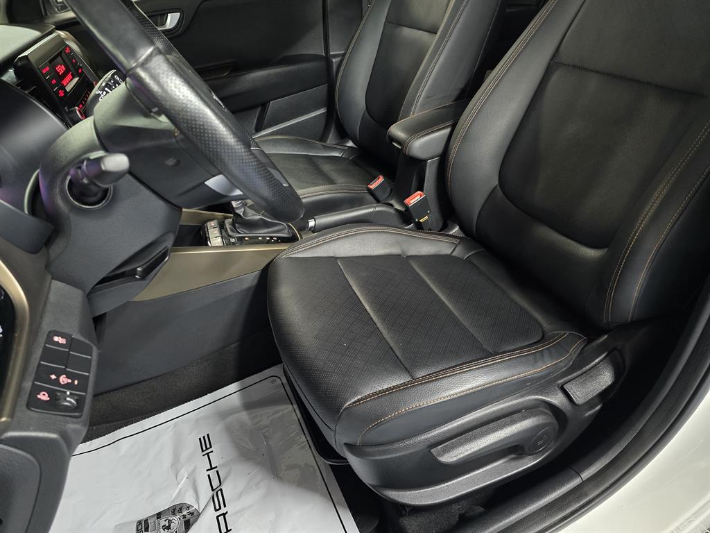 KIA Stonic - Vista 5