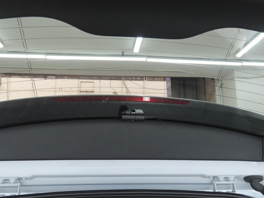 SAMSUNG QM6 2021 Blanco - Importación desde Corea - HF Imports Iquique - Foto 16