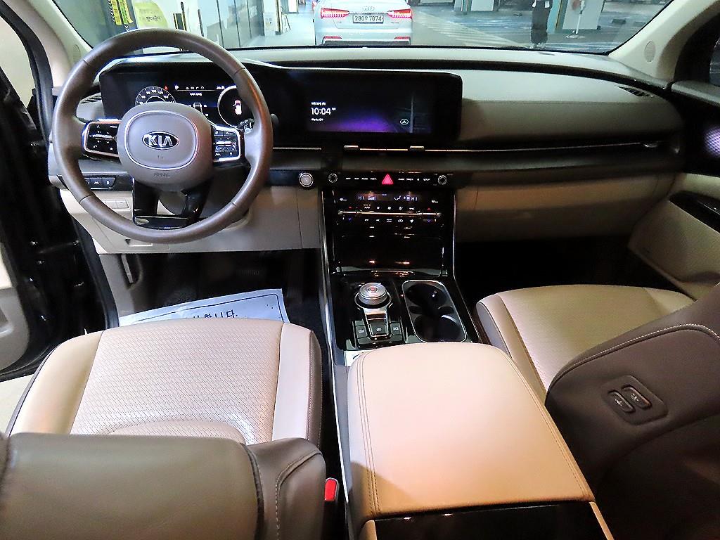 KIA Carnival - Vista 10