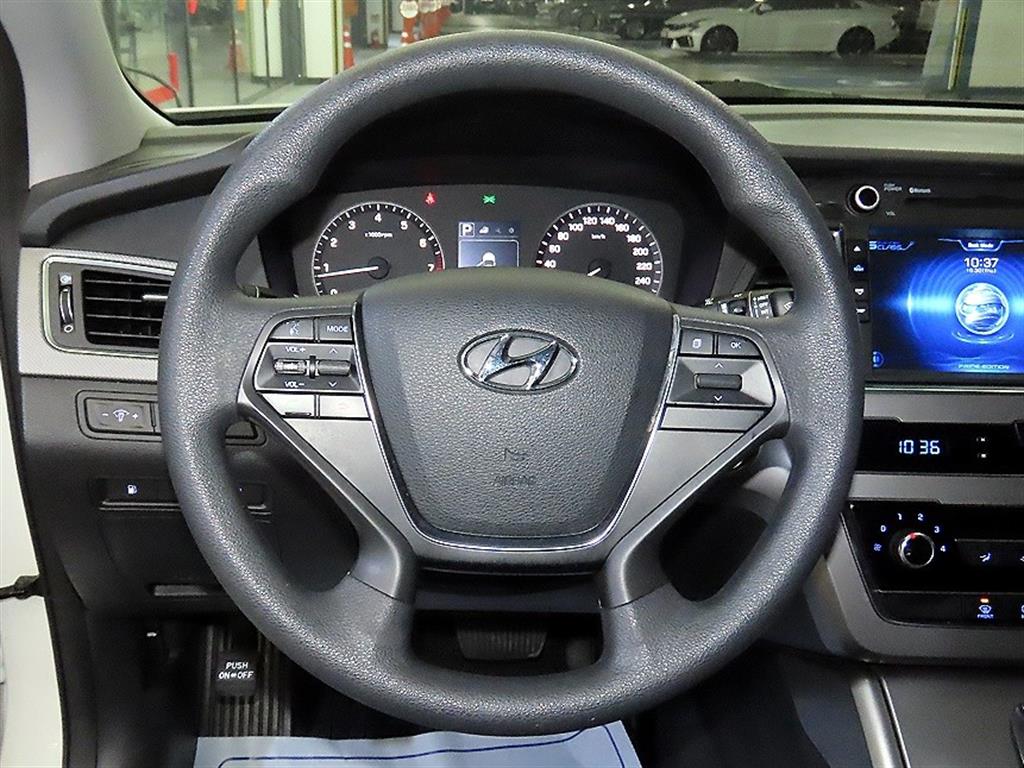 HYUNDAI Sonata - Vista 8