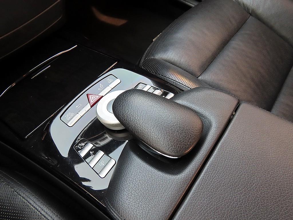 Mercedes Benz S Class - Vista 11