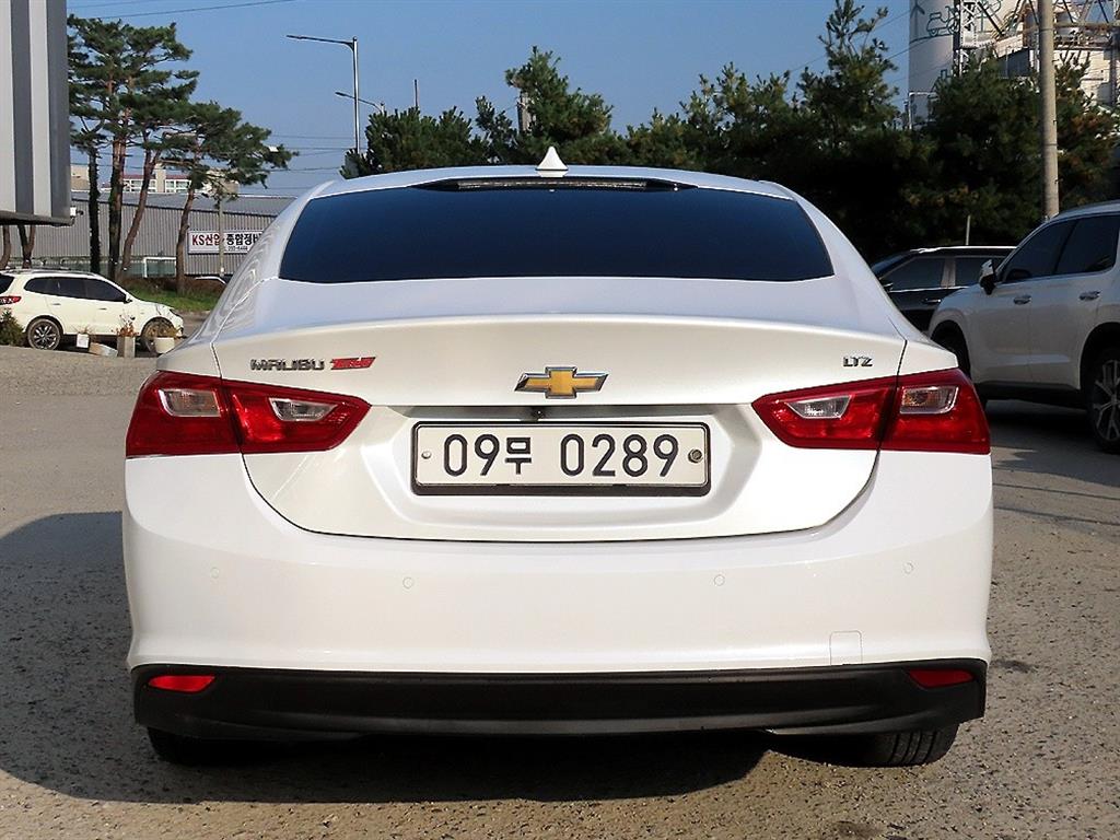 Chevrolet Malibu - Vista 4