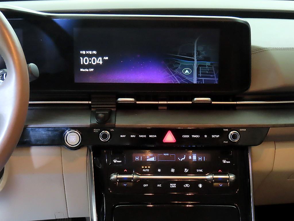 KIA Carnival - Vista 11