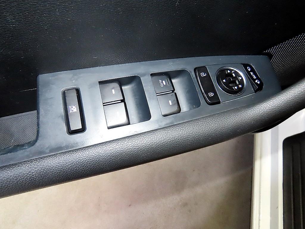 HYUNDAI Sonata 2016 Blanco - Importación desde Corea - HF Imports Iquique - Foto 13