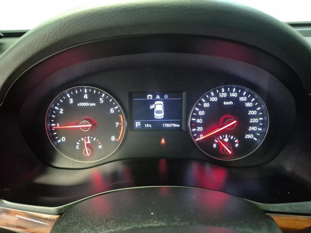 KIA K7 - Vista 6