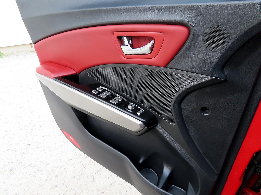 Ssangyong Tivoli - Vista 11