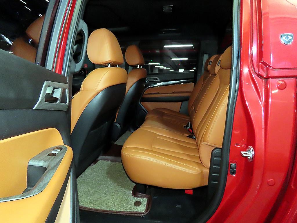 Ssangyong Rexton - Vista 7