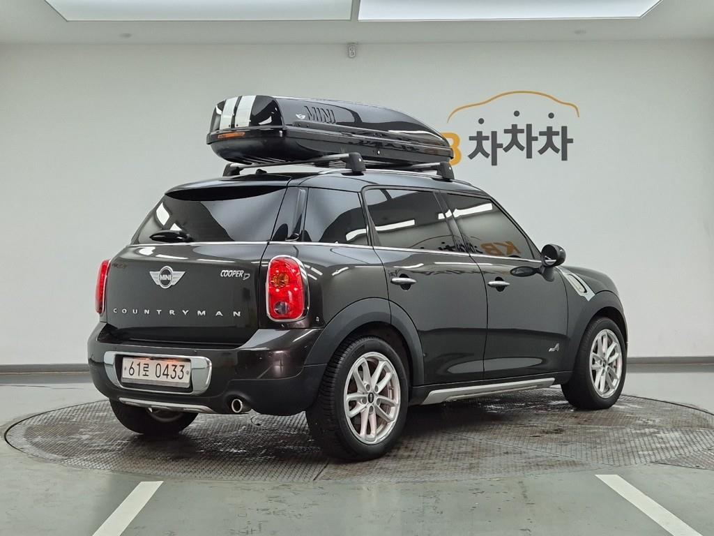 Mini Countryman - Vista 4