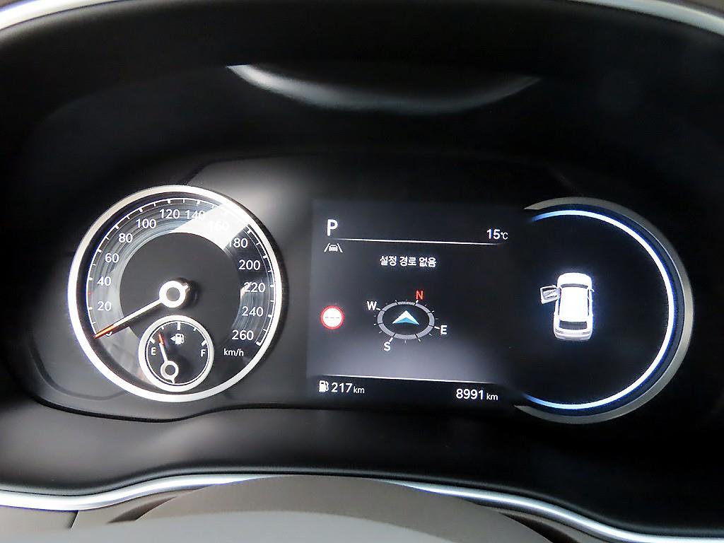 Genesis GV80 - Vista 9