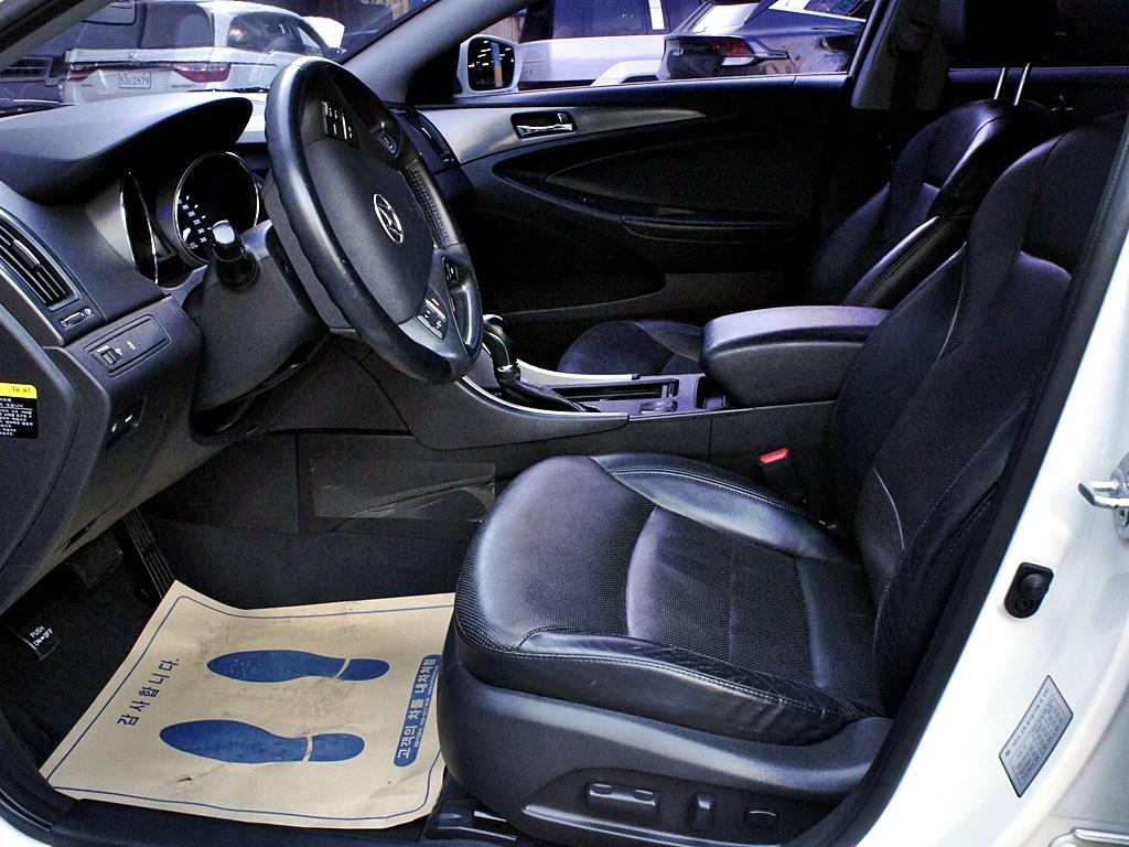 HYUNDAI Sonata - Vista 9