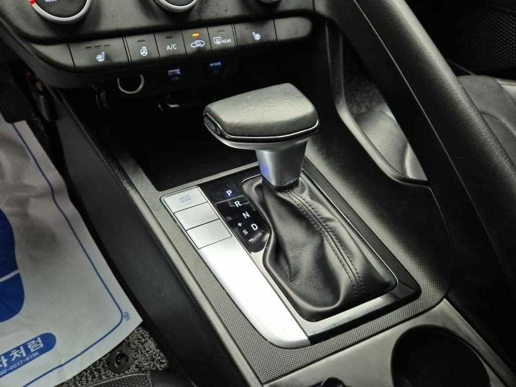 HYUNDAI Avante - Vista 8