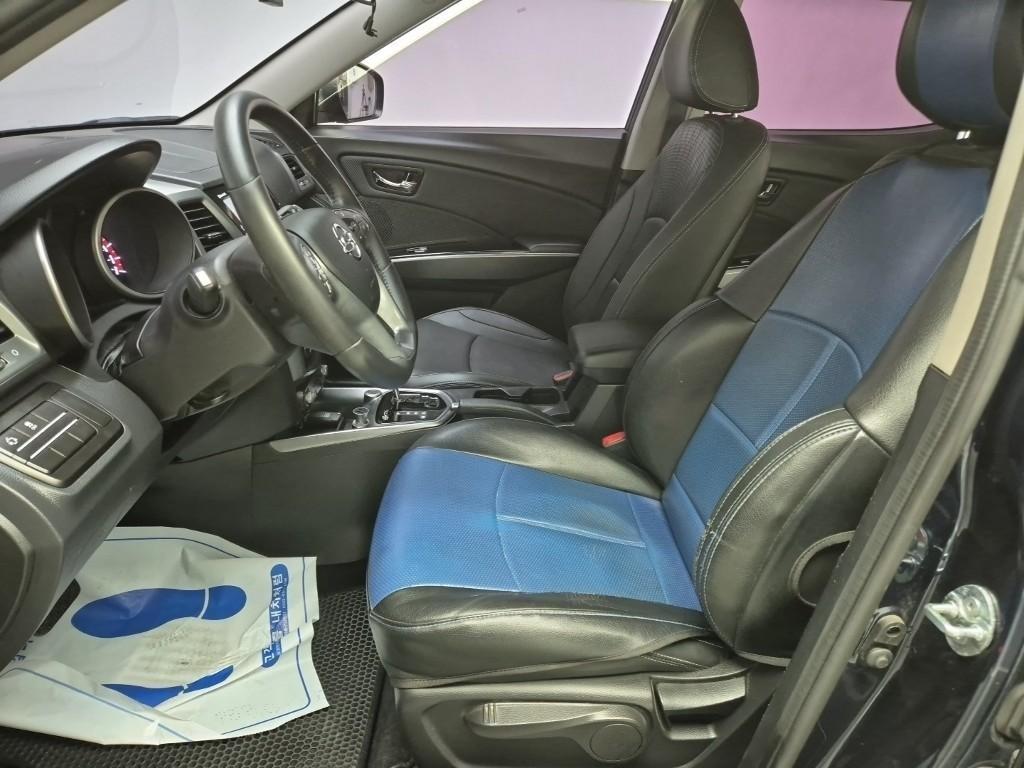 Ssangyong Tivoli - Vista 11