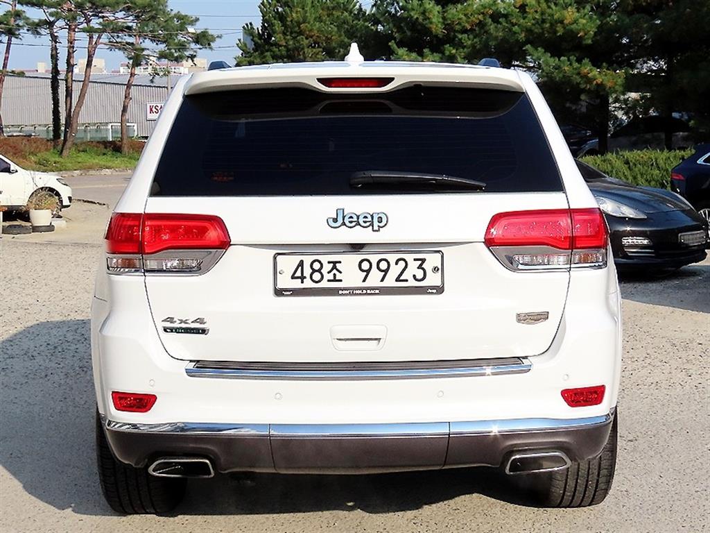 Jeep Cherokee - Vista 4